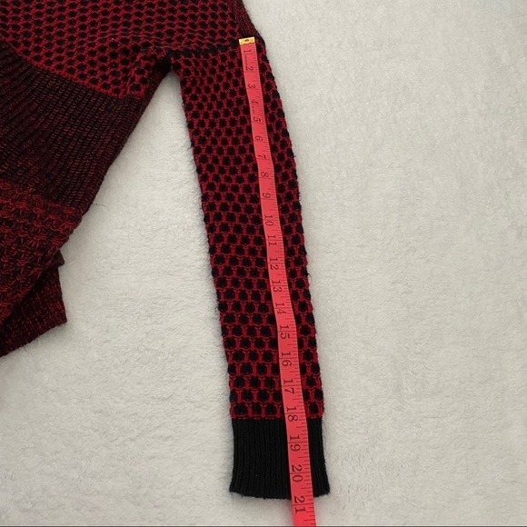 American Eagle Vintage Boyfriend Women's Sweater Red & Black - Size Small - Picture 8 of 9